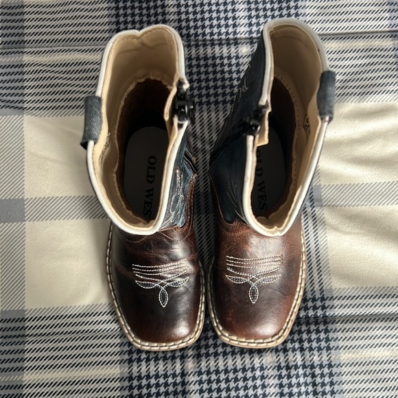 Toddler boys boots - Picture 4 of 4